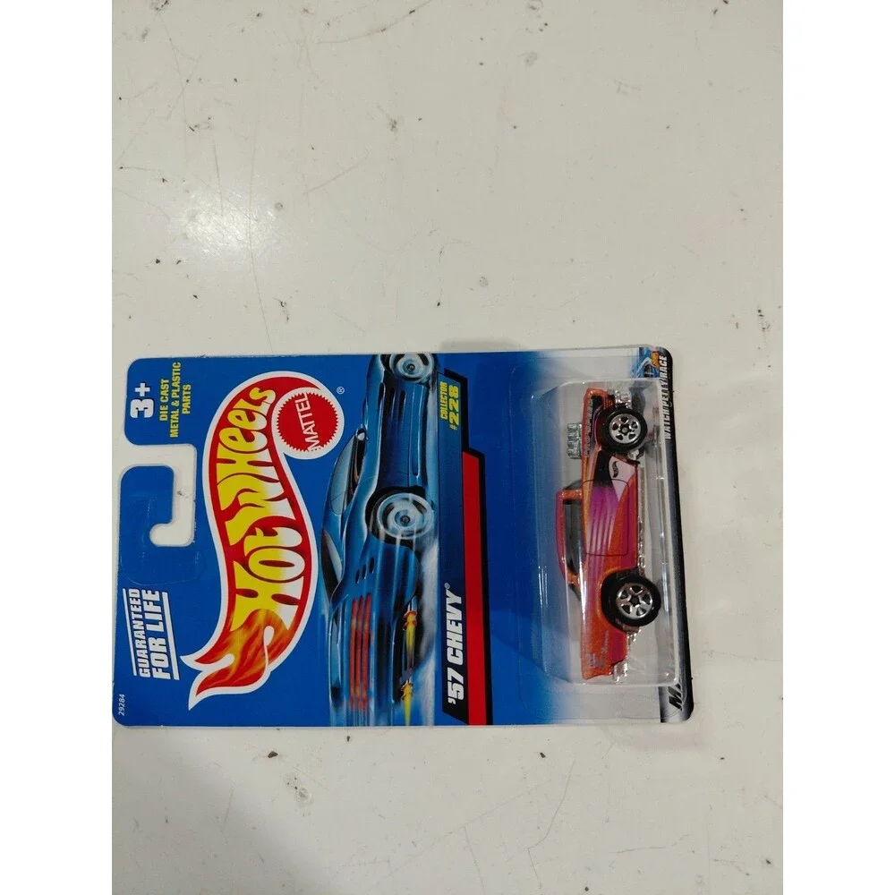 NIP Hot Wheels 1999 Main Line 1:64 Die Cast 1957 Chevrolet Bel Classic Car